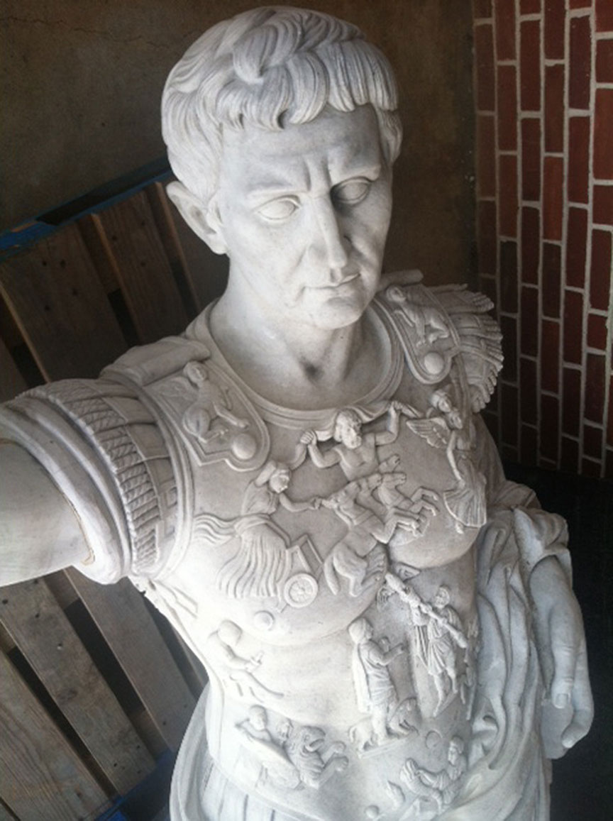 caesars-palace-augustus statue